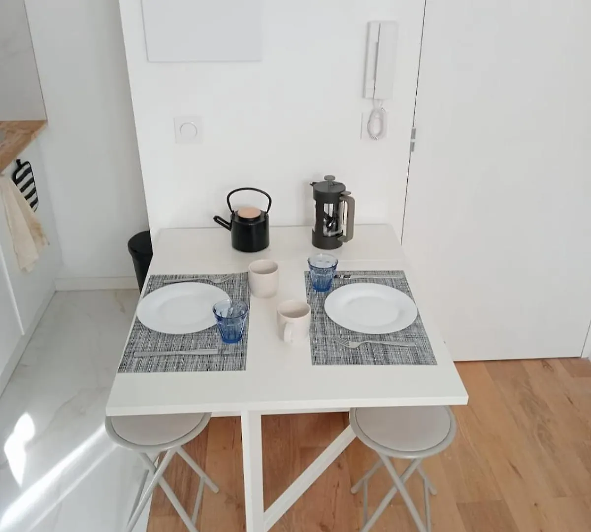 Charming Studio In The Heart Of Nice Apartment